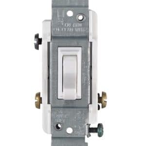 Leviton Heavy-Duty 15 amps Toggle Switch White 1 pk
