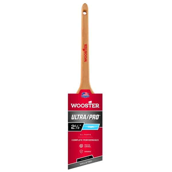 Wooster Ultra/Pro 2-1/2 in. Angle Paint Brush