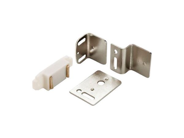 Amerock 3/4 in. W X 1-15/16 in. L White Plastic Magnetic Catch 1 pk
