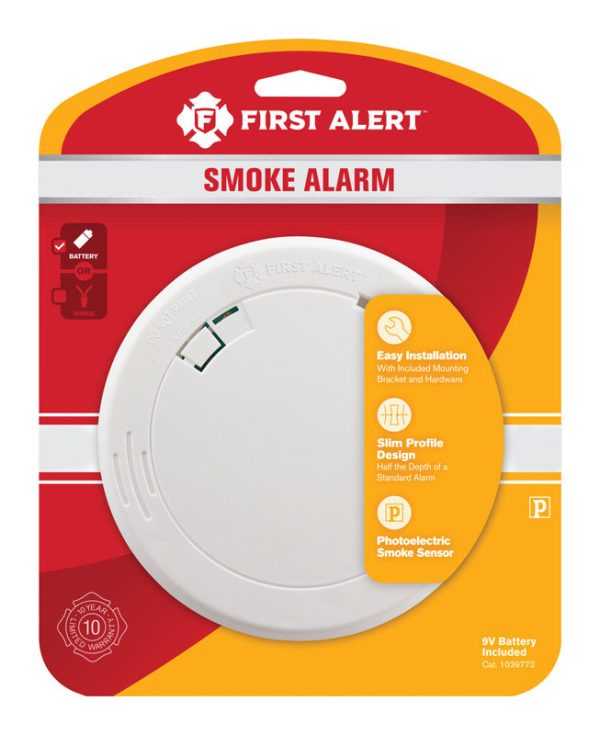 First Alert Battery-Powered Photoelectric Smoke/Fire Detector