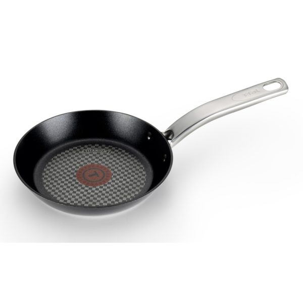 T-Fal ProGrade Aluminum/Stainless Steel Fry Pan 11.5 in. Black
