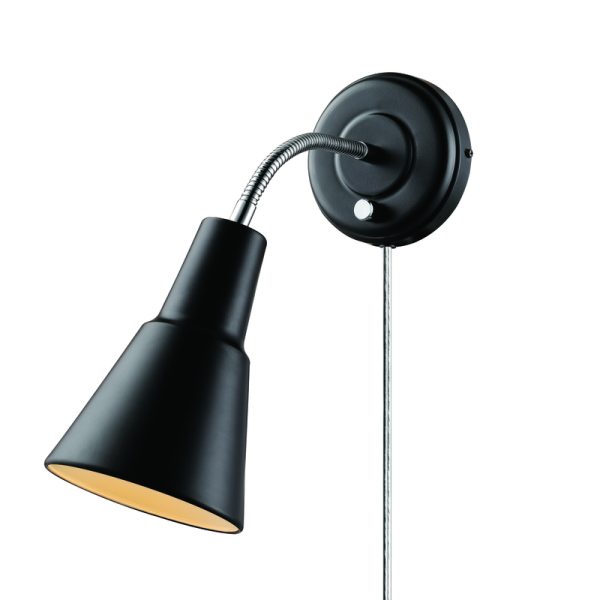 Globe Electric Ramezay 1-Light Matte Black Modern Wall Sconce