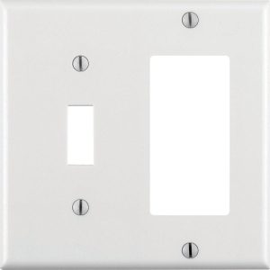 Leviton Decora White 2 gang Thermoset Plastic GFCI/Rocker/Toggle Wall Plate 1 pk