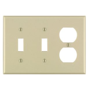 Leviton Ivory 3 gang Thermoset Plastic Duplex/Toggle Wall Plate 1 pk