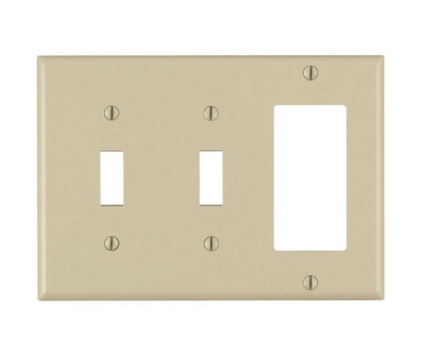 Leviton Ivory 3 gang Thermoset Plastic GFCI/Rocker/Toggle Wall Plate 1 pk