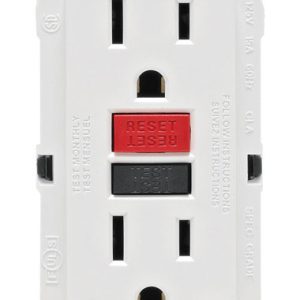 Leviton SmartlockPro 15 amps 125 V Duplex White GFCI Outlet 5-15R 1 pk